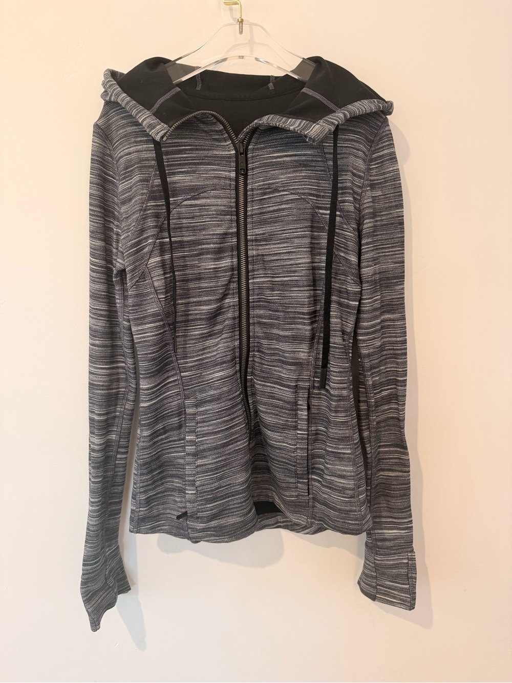 Lululemon jacket- size 6